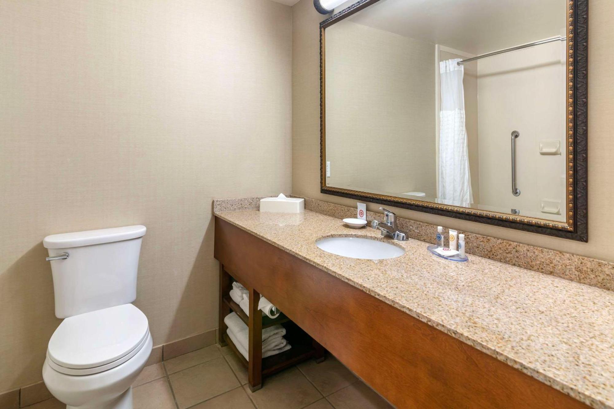 Comfort Inn & Suites Dover-Portsmouth Zewnętrze zdjęcie